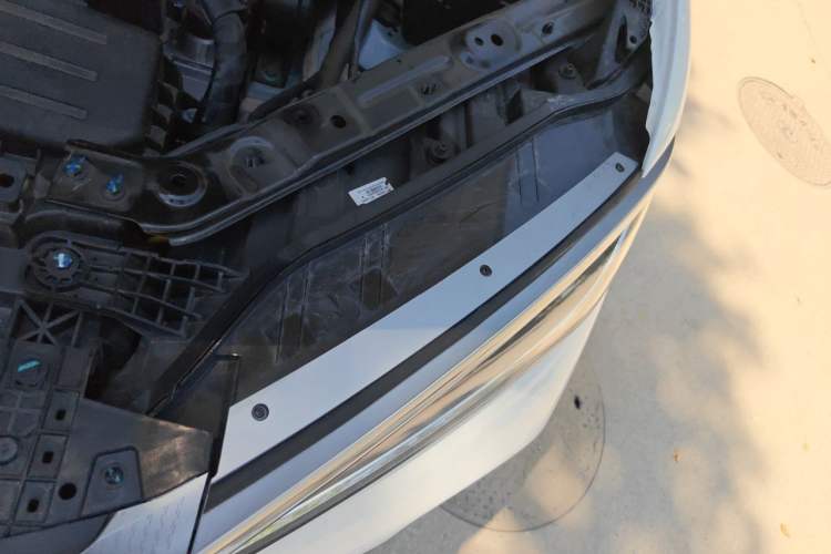 Used BYD Song L DM-i 2024 112 km Leading Edition Engine Bay Left
