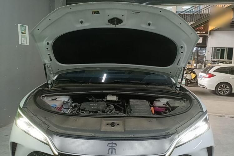 Used BYD Song L DM-i 2024 75km Leading Edition Engine Bay