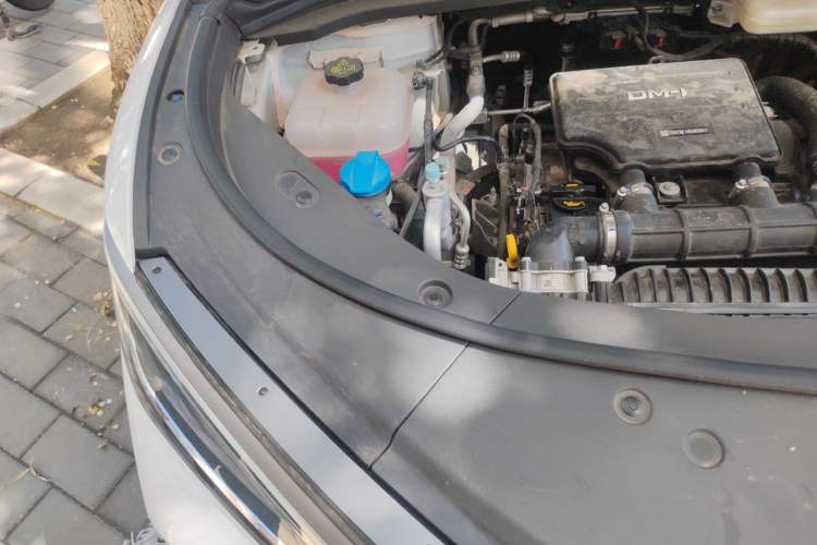 Used BYD Song L DM-i 2024 160km Beyond Edition Engine Bay Right