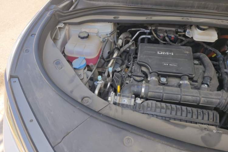 Used BYD Song L DM-i 2024 112 km Beyond Edition Engine Bay Right
