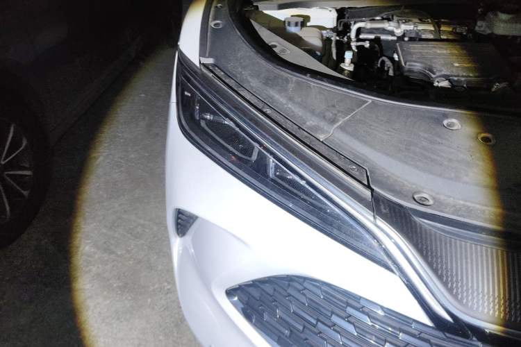 Used BYD Song L DM-i 2024 160km Beyond Edition Engine Bay Right