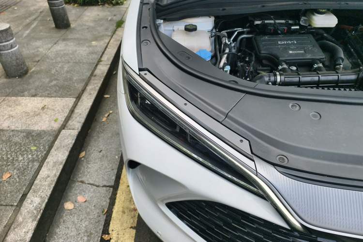 Used BYD Song L DM-i 2024 112 km Beyond Edition Engine Bay Right
