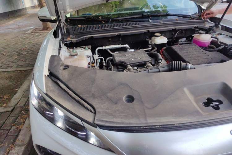 Used BYD Song L DM-i 2024 112 km Beyond Edition Engine Bay Right
