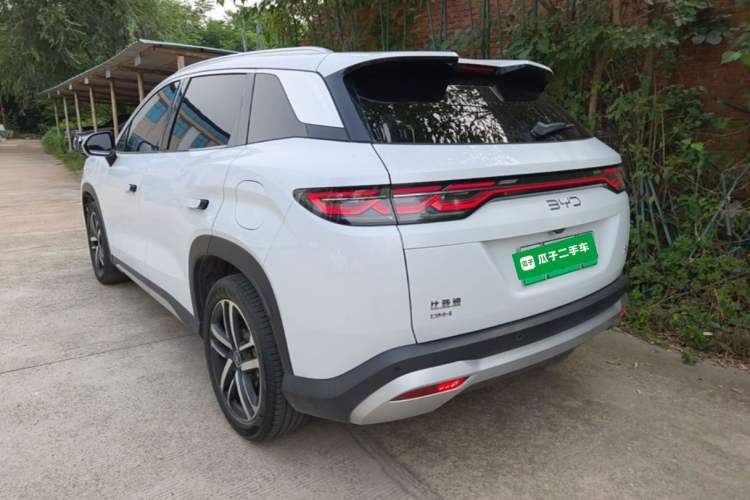 Used BYD Song L DM-i 2024 112 km Beyond Edition Exterior 2