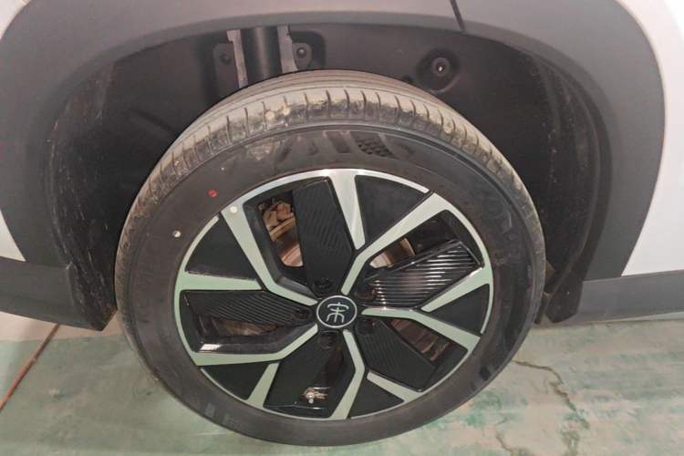 Used BYD Song L DM-i 2024 160km Beyond Edition Exterior 4