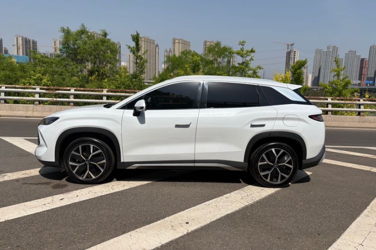 Used BYD Song L DM-i 2024 160km Beyond Edition Exterior 5