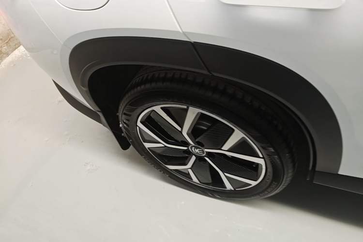 Used BYD Song L DM-i 2024 160km Beyond Edition Exterior 5