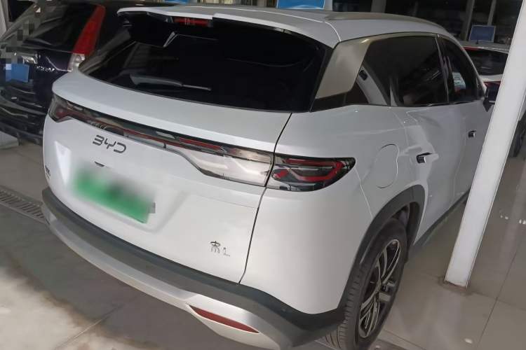 Used BYD Song L DM-i 2024 112 km Beyond Edition Exterior 5
