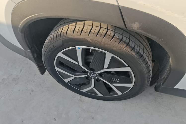 Used BYD Song L DM-i 2024 160km Beyond Edition Exterior 8