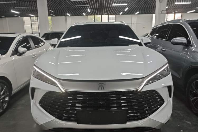 Used BYD Song L DM-i 2024 112 km Leading Edition Front