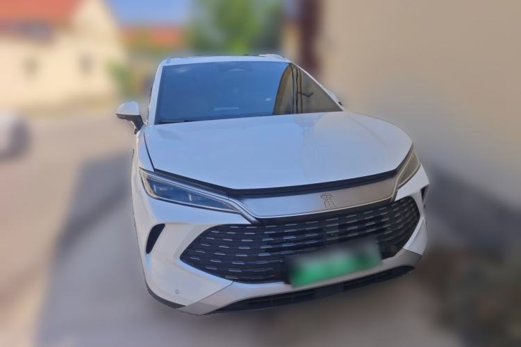 Used BYD Song L DM-i 2024 112 km Beyond Edition Front Right 45 Deg