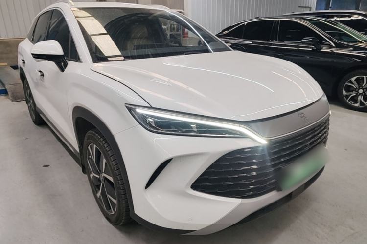 Used BYD Song L DM-i 2024 160km Beyond Edition Front Right 45 Deg