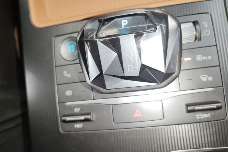 Used BYD Song L DM-i 2024 160km Beyond Edition Gear Lever
