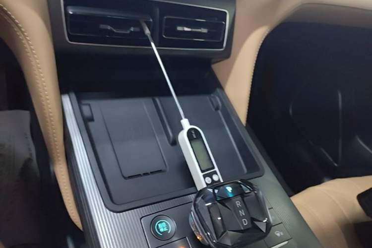 Used BYD Song L DM-i 2024 112 km Beyond Edition Gear Lever