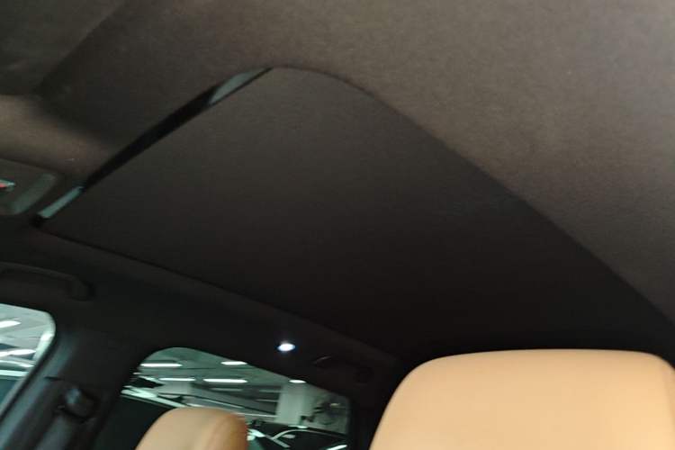 Used BYD Song L DM-i 2024 112 km Leading Edition Headliner