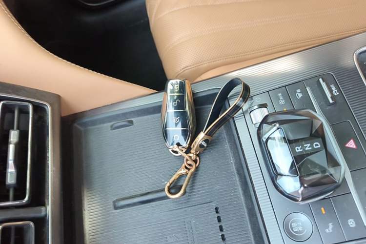 Used BYD Song L DM-i 2024 112 km Beyond Edition Interior 1