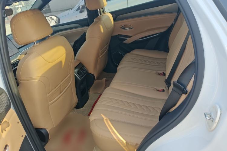 Used BYD Song L DM-i 2024 160km Beyond Edition Interior 4