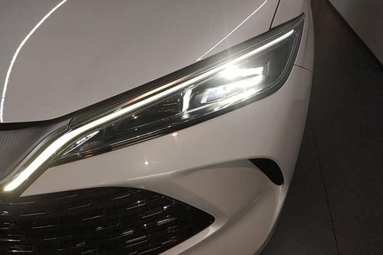 Used BYD Song L DM-i 2024 112 km Beyond Edition Left Front Headlight