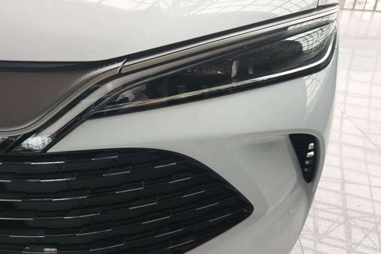 Used BYD Song L DM-i 2024 160km Beyond Edition Left Front Headlight
