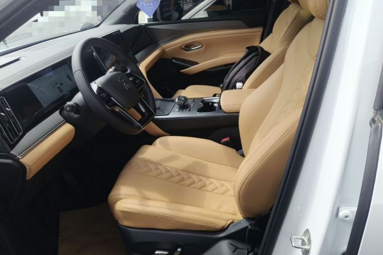 Used BYD Song L DM-i 2024 112 km Beyond Edition Left Front Seat