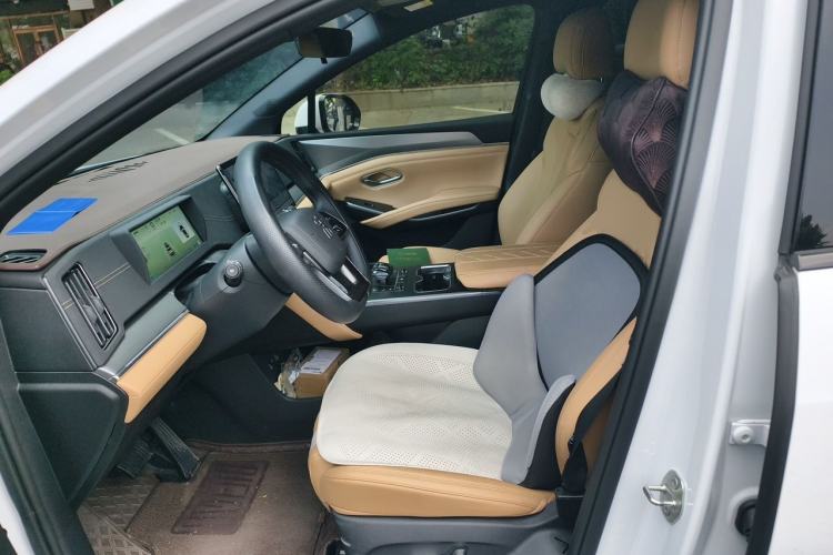 Used BYD Song L DM-i 2024 112 km Beyond Edition Left Front Seat