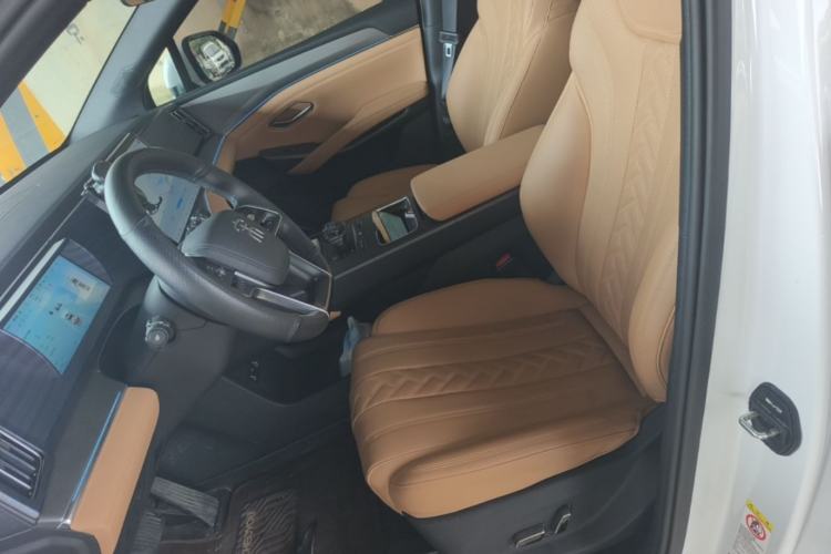Used BYD Song L DM-i 2024 112 km Beyond Edition Left Front Seat