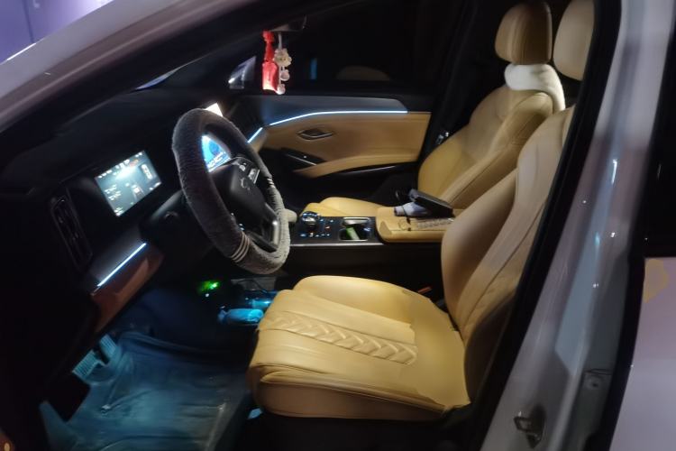 Used BYD Song L DM-i 2024 112 km Beyond Edition Left Front Seat