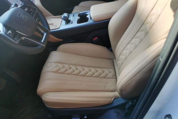 Used BYD Song L DM-i 2024 112 km Beyond Edition Left Front Seat