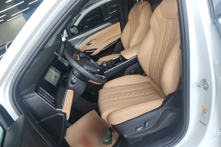 Used BYD Song L DM-i 2024 160 km Excellence Version Left Front Seat