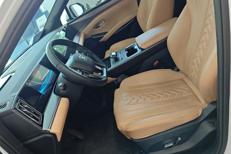 Used BYD Song L DM-i 2024 112 km Beyond Edition Left Front Seat