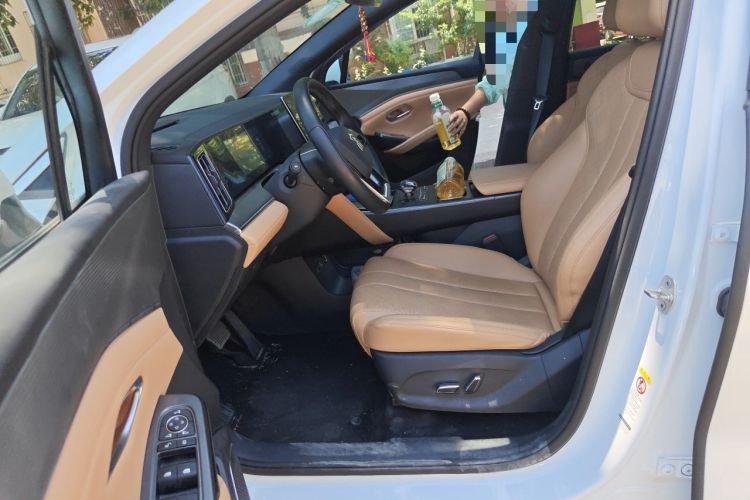 Used BYD Song L DM-i 2024 112 km Leading Edition Left Front Seat