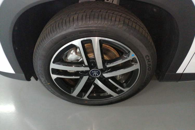 Used BYD Song L DM-i 2024 112 km Beyond Edition Left Front Wheel Hub