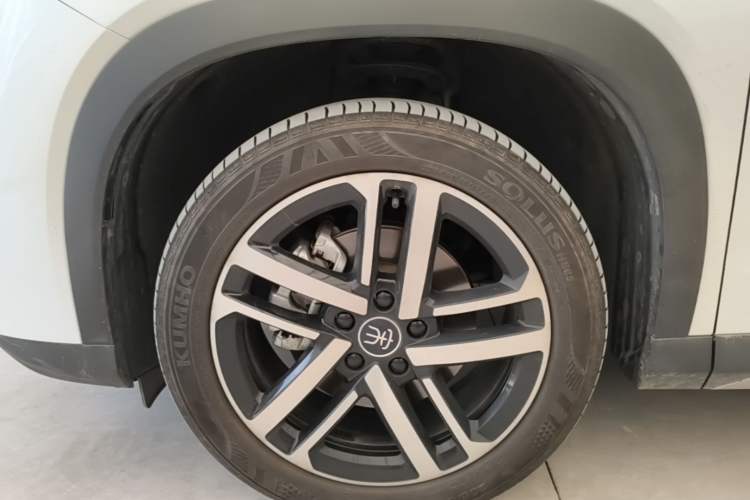 Used BYD Song L DM-i 2024 112 km Beyond Edition Left Front Wheel Hub