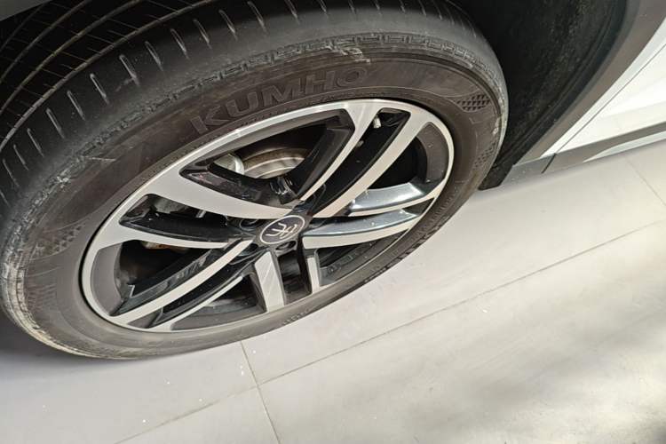 Used BYD Song L DM-i 2024 112 km Leading Edition Left Front Wheel Hub