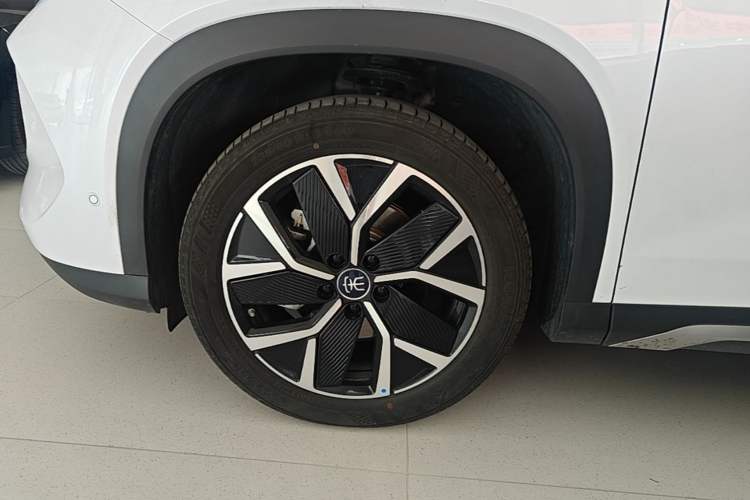Used BYD Song L DM-i 2024 160 km Excellence Version Left Front Wheel Hub