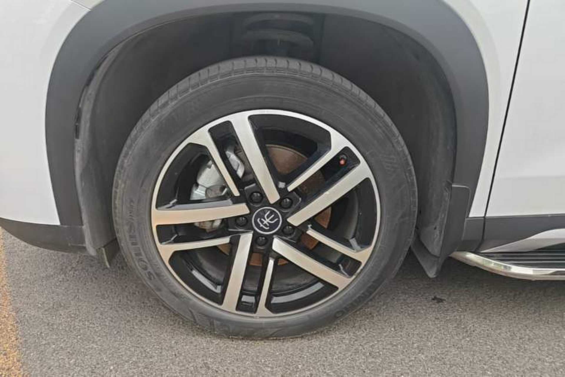 Used BYD Song L DM-i 2024 112 km Beyond Edition Left Front Wheel Hub