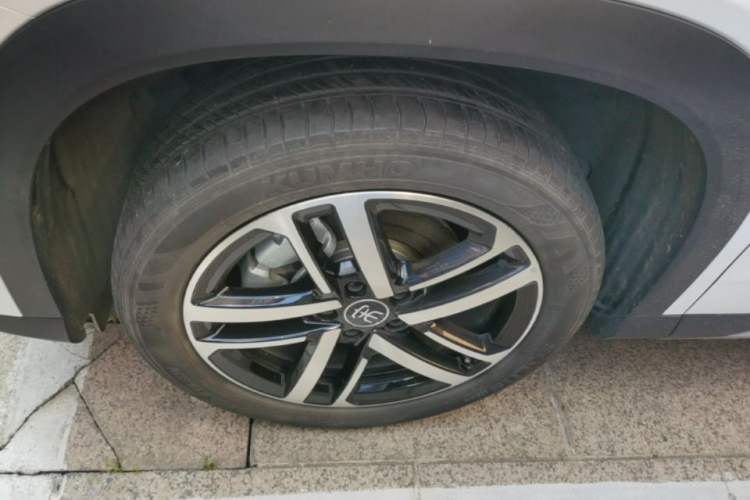 Used BYD Song L DM-i 2024 112 km Beyond Edition Left Front Wheel Hub