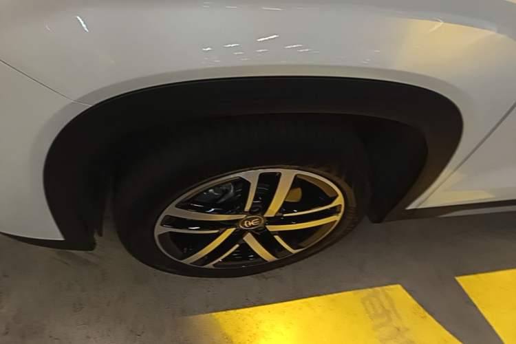 Used BYD Song L DM-i 2024 112 km Leading Edition Left Front Wheel Hub