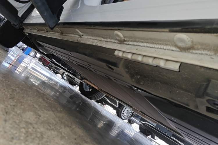 Used BYD Song L DM-i 2024 112 km Beyond Edition Left Side Sill