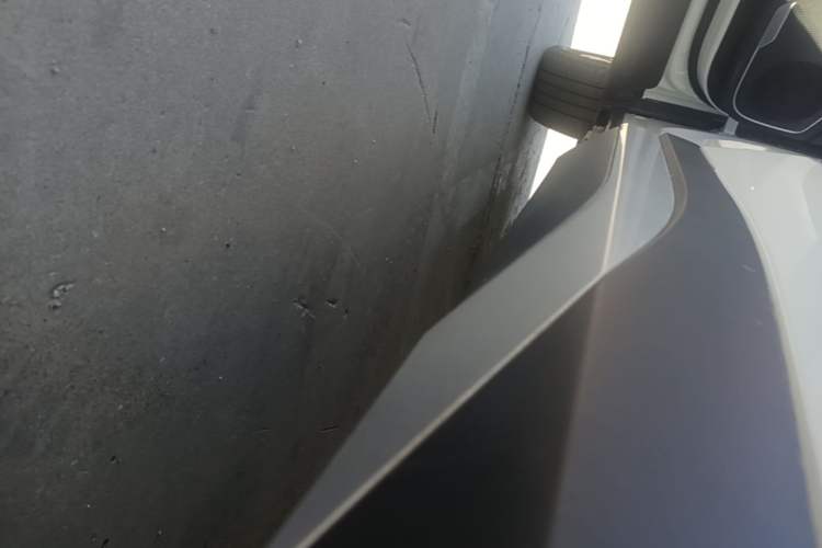 Used BYD Song L DM-i 2024 112 km Beyond Edition Left Side Sill