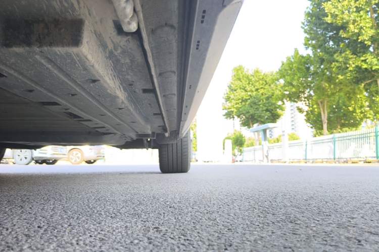Used BYD Song L DM-i 2024 112 km Leading Edition Left Side Sill