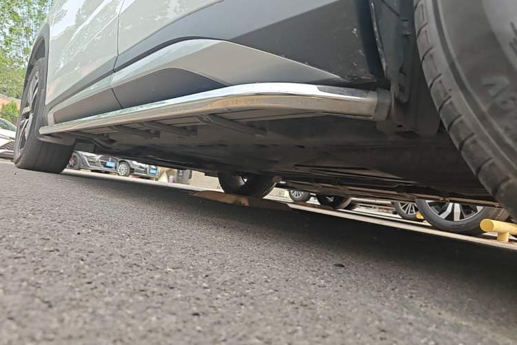 Used BYD Song L DM-i 2024 112 km Beyond Edition Left Side Sill