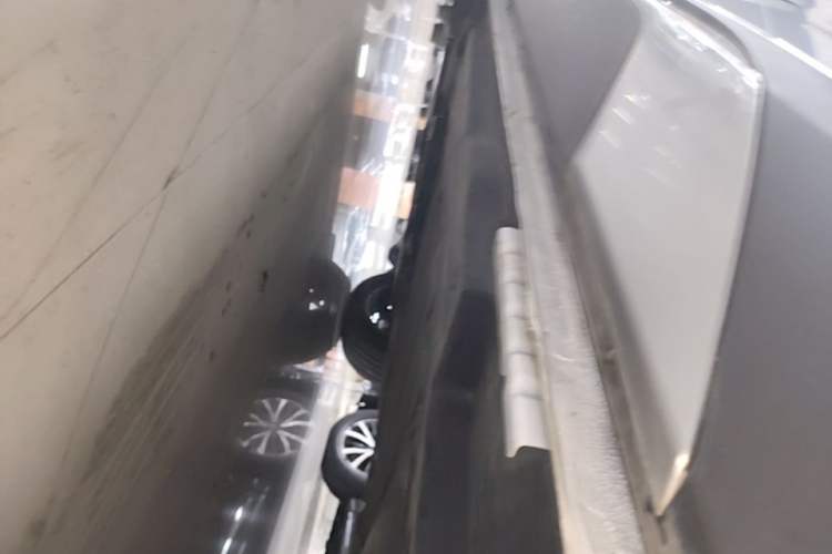 Used BYD Song L DM-i 2024 112 km Beyond Edition Left Side Sill