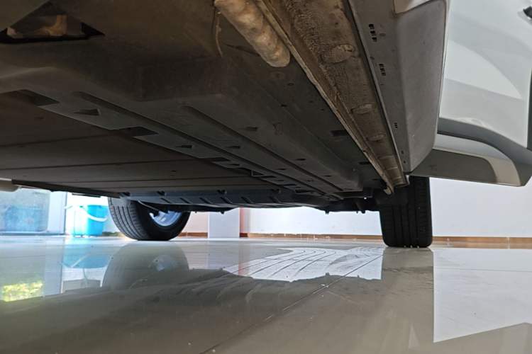 Used BYD Song L DM-i 2024 112 km Beyond Edition Left Side Sill