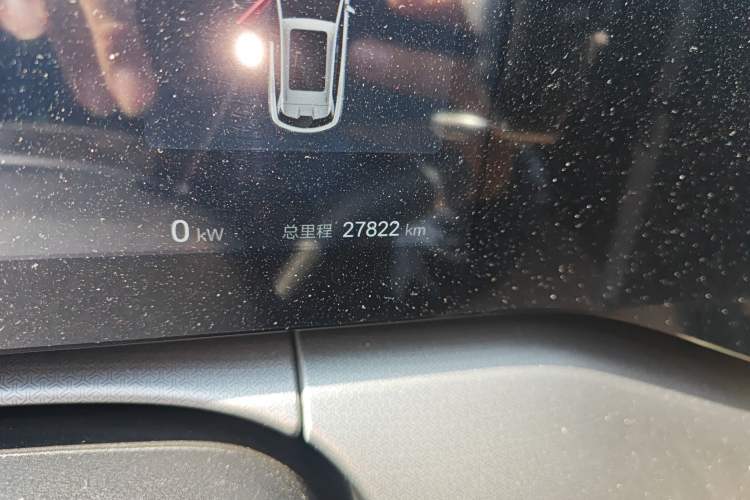 Used BYD Song L DM-i 2024 112 km Beyond Edition Odometer Close Up