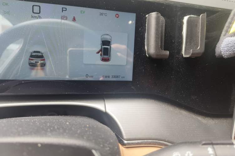 Used BYD Song L DM-i 2024 112 km Leading Edition Odometer Close Up