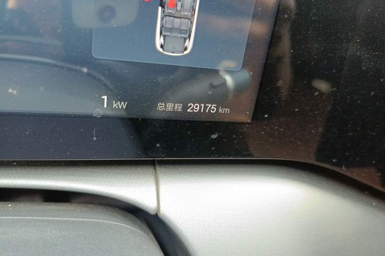 Used BYD Song L DM-i 2024 112 km Beyond Edition Odometer Close Up