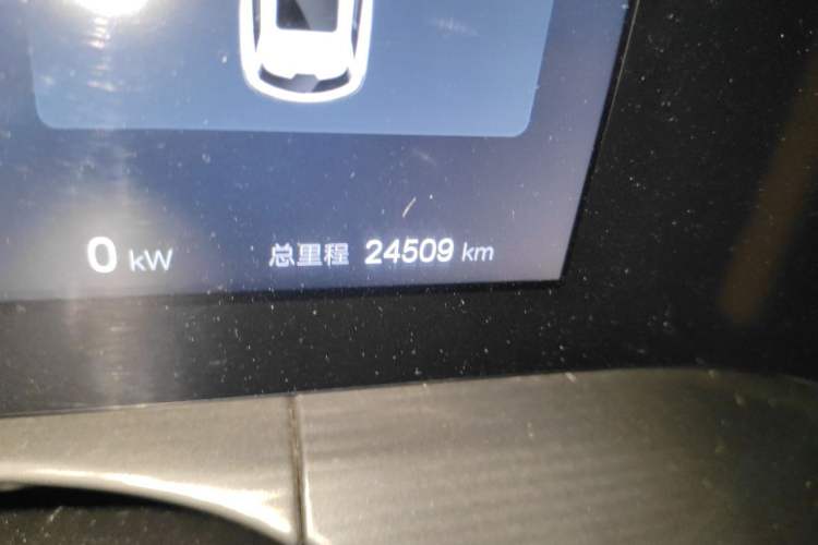Used BYD Song L DM-i 2024 112 km Leading Edition Odometer Close Up