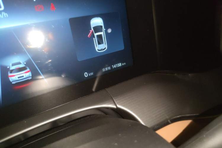 Used BYD Song L DM-i 2024 112 km Leading Edition Odometer Close Up
