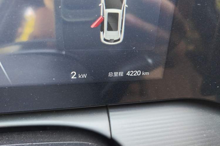 Used BYD Song L DM-i 2024 112 km Leading Edition Odometer Close Up